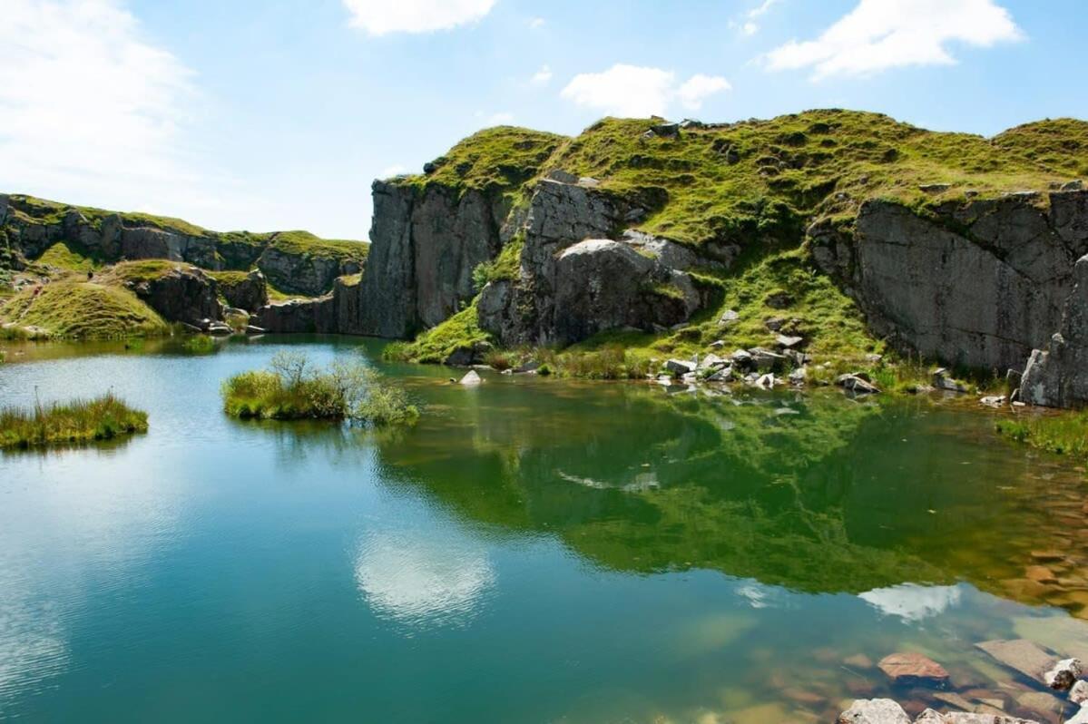 イェルバートン Dartmoor Barn On North Hessary Torヴィラ エクステリア 写真